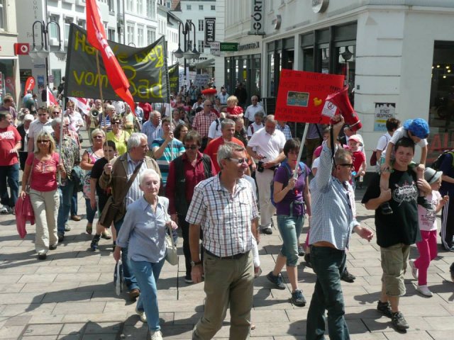 02. Juli 2013 Demo und Stadtratsitzung